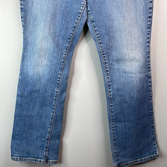 LEVIS Vintage 550 Classic Relaxed Bootcut Jeans Blue Mid Wash Mid-rise Size 6 - Picture 4 of 10
